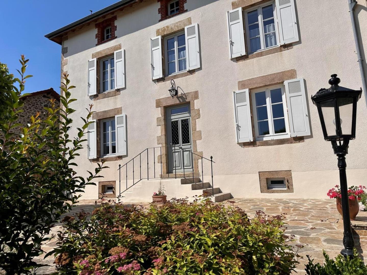 La Maison D'Eugenie Jourgnac Bagian luar foto